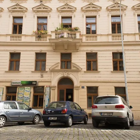 Apartment Florenc With 3-bathrooms & Bedrooms