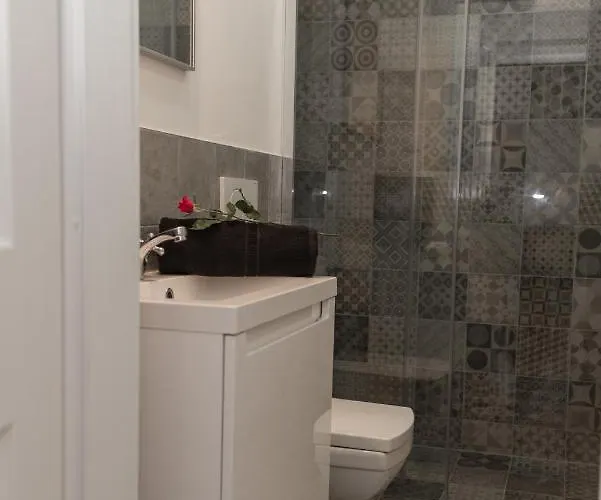 Florenc With 3-bathrooms & Bedrooms Apartamento