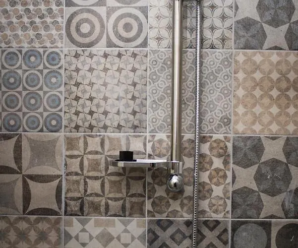 Florenc With 3-bathrooms & Bedrooms